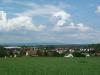 Blick von S - im Hintergrund das Fichtelgebirge